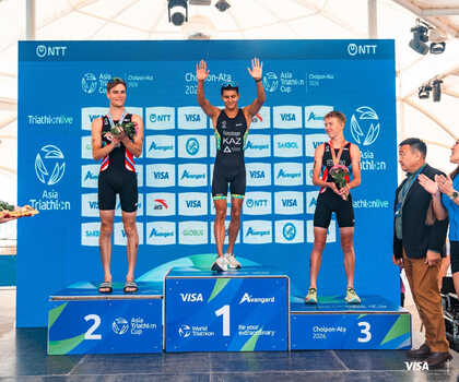 Дарын Конысбаев — победитель Asia Triathlon Cup Cholpon-Ata 2026