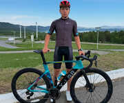 Kazakhstan Triathlon Federation Presents Professional Bike to Ramazan Ainegov